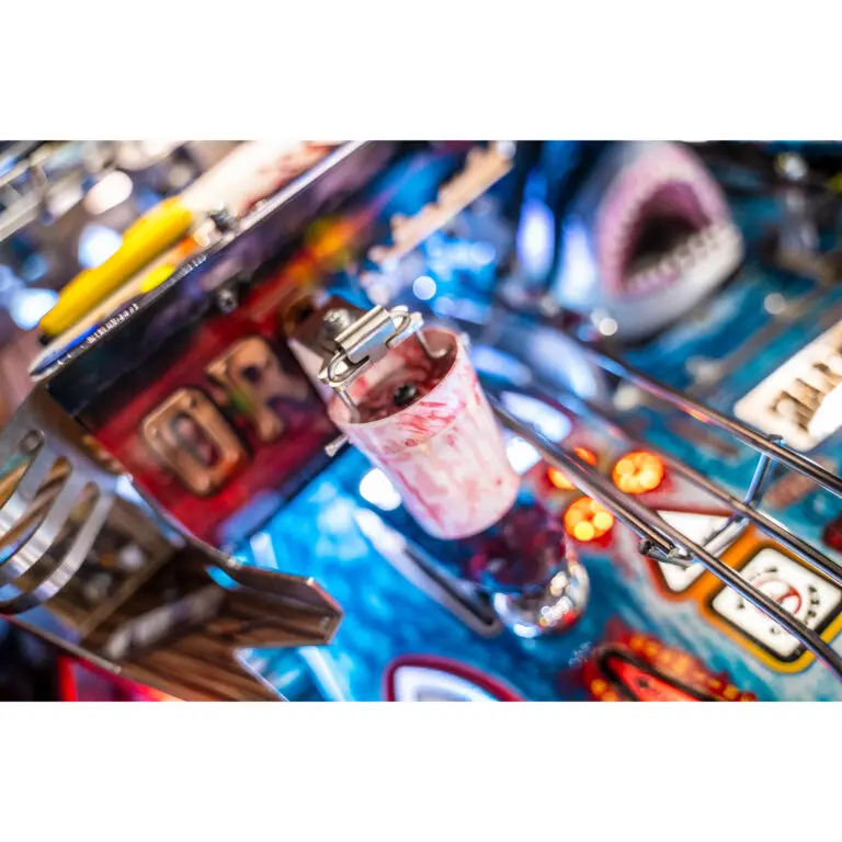 Stern Pinball Jaws Premium Pinball Machine - Image 12