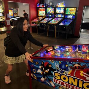 Alternative view of Sonic The Hedgehog
